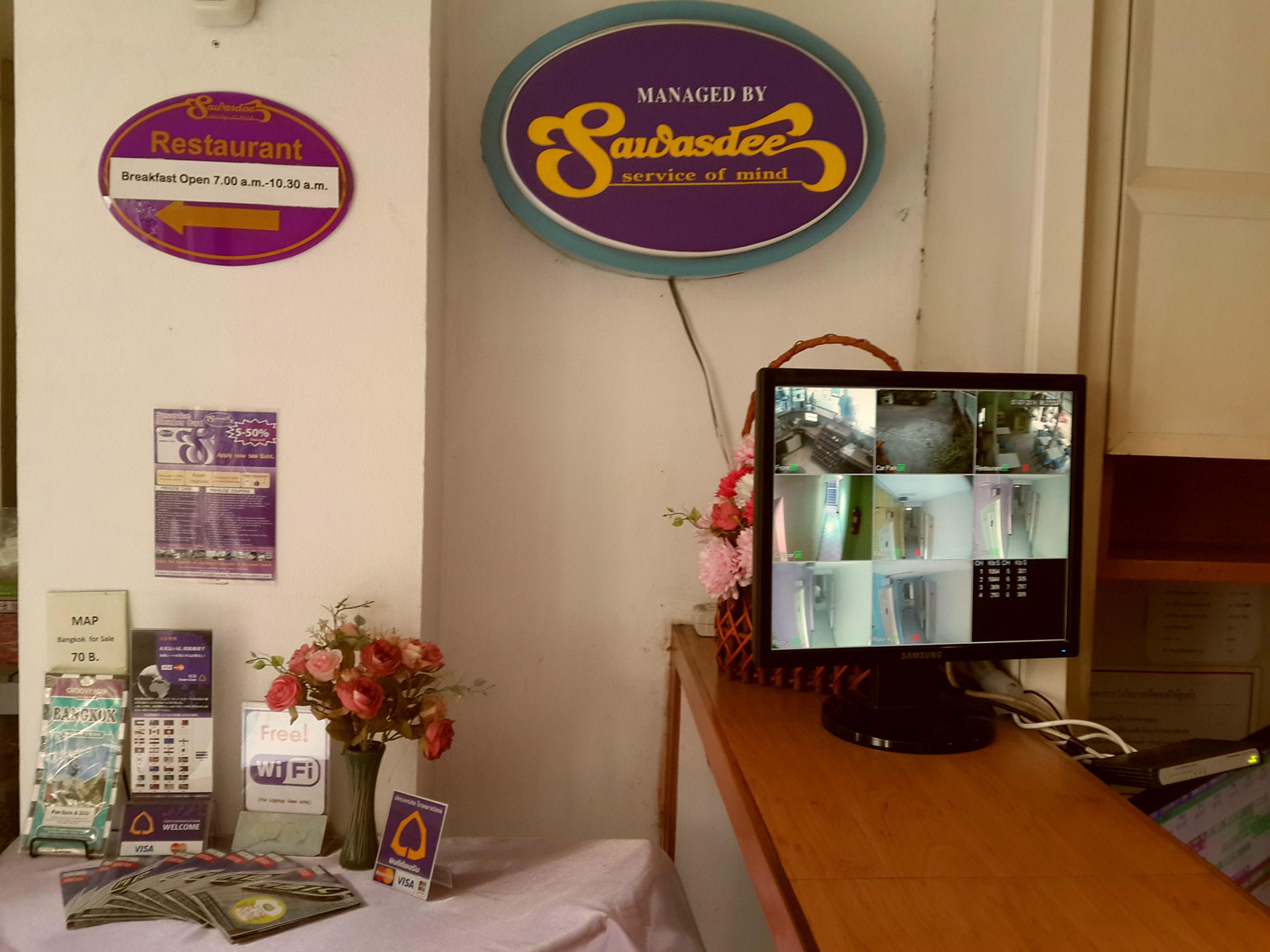 Sawasdee Sukhumvit Inn Bangkok Bagian luar foto